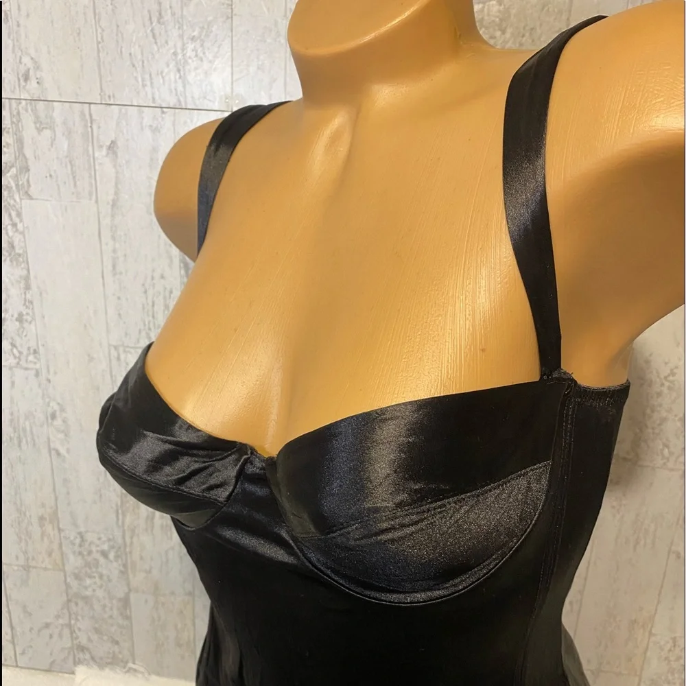 🎊🎉HOST PIC🎊🎉 VNTG Black Liquid Satin long night gown Victoria Secret Sissy - Picture 10 of 14